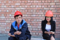 Жаҳонгир Позилжонов Баҳриддин Зуҳриддинов билан дуэт куйлади