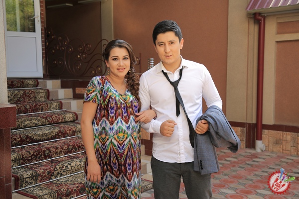 Дилсўз ва унинг опаси Гулсанам, Фаррухнинг адабини беришди, бироқ...