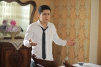 Дилсўз ва унинг опаси Гулсанам, Фаррухнинг адабини беришди, бироқ...