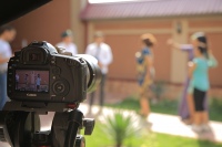 Дилсўз ва унинг опаси Гулсанам, Фаррухнинг адабини беришди, бироқ...