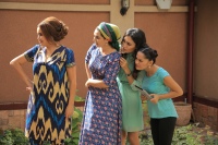 Дилсўз ва унинг опаси Гулсанам, Фаррухнинг адабини беришди, бироқ...