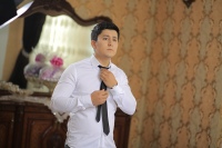 Дилсўз ва унинг опаси Гулсанам, Фаррухнинг адабини беришди, бироқ...