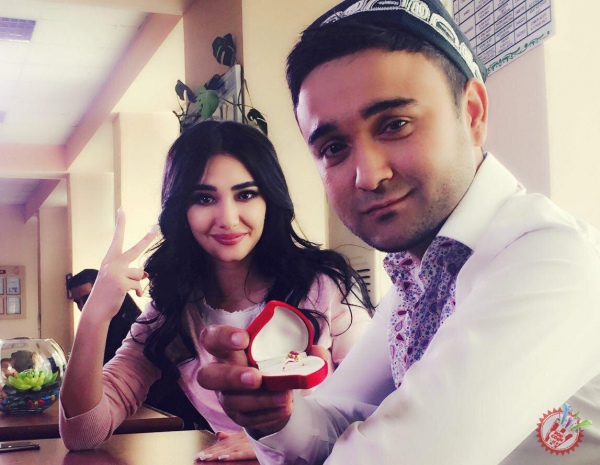 Шохруҳхон Зарина Низомутдинова билан бахт уйида! Қизиқ улар турмуш қурдими?