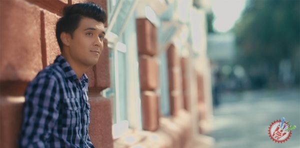 Шахристон гуруҳи: “Атрофимда парвонам, тили шакарим болим”