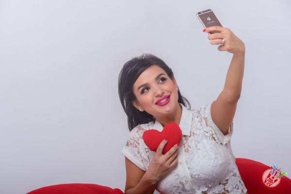 Тез кунда Нилуфар Усмонова янги китобининг тақдимотини ўтказади