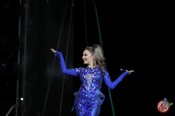 Муниса Ризаеванинг мегашоусига старт берилди (Фоторепортаж)