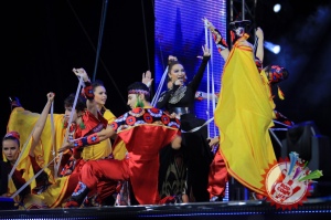 Муниса Ризаеванинг мегашоусига старт берилди (Фоторепортаж)