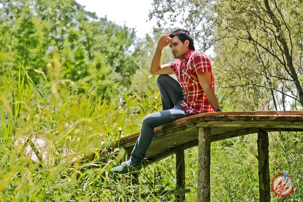 Отабек Муталхўжаевнинг “ Шоколадим мани” таронаси кимга аталган?