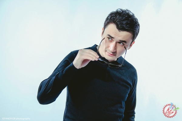 Улуғбек Раҳматуллаевнинг яккахон концерт дастури чипталари тугади