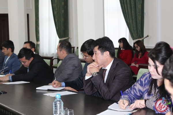 Шоир, бастакор ва хонанда ҳамкорлиги – давр талаби