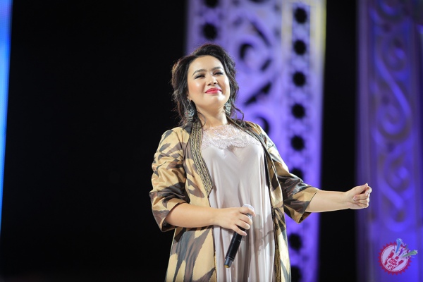 Малика Эгамбердиеванинг илк яккахон концерт дастуридан