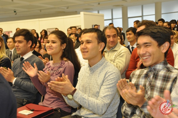 “Эртанги кун бизники, марра бизники” шиори остидаги “Ёшлар ҳафталиги”