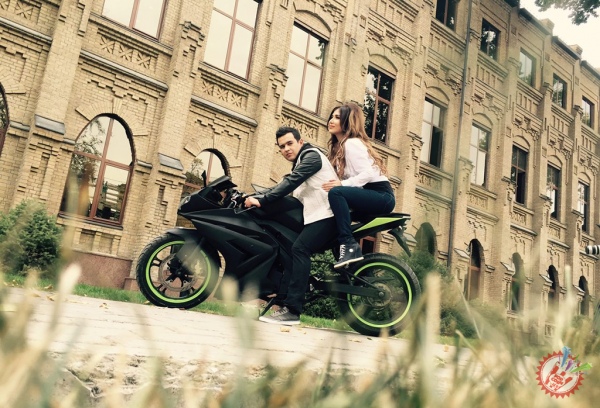 Манзура ва Тоҳир Усмоновдан ижодий ҳамкорлик