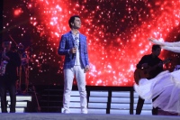 Сардор Мамадалиевнинг яккахон концерт дастуридан фоторепортаж