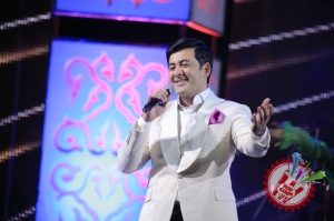 Абдурашид Йўлдошевнинг яккахон концерт дастурига фотонигоҳ