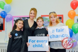 Лола ЮНИСЕФнинг навбатдаги  фотокўргазмасида