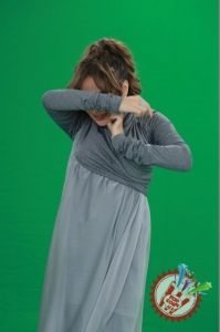 Муниса Ризаева телба аёл образида