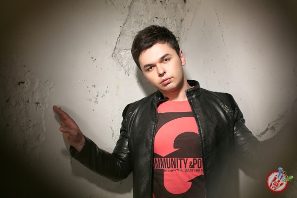 Алим ижросида навбатдаги тарона “Вай-вай”