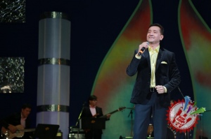 Шуҳрат Дарё яккахон концерт дастурини тақдим этди