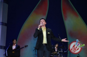 Шуҳрат Дарё яккахон концерт дастурини тақдим этди