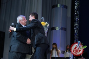 Шуҳрат Дарё яккахон концерт дастурини тақдим этди