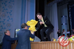 Шуҳрат Дарё яккахон концерт дастурини тақдим этди