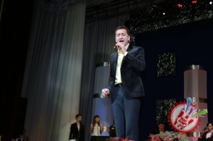 Шуҳрат Дарё яккахон концерт дастурини тақдим этди