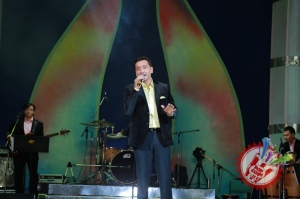 Шуҳрат Дарё яккахон концерт дастурини тақдим этди