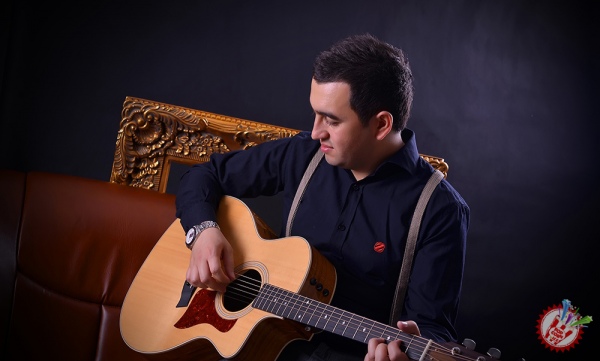 “Необыкновенные глаза” энди Азиз Абдуллаев талқинида