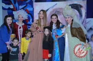 Латофатли Лоладан яна бир қишги совға