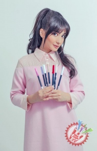 Зарина Низомутдинова машҳур бренднинг юзига айланди