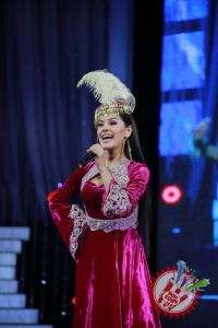 Ҳулкар Абдуллаеванинг яккахон концерт дастуридан фоторепортаж