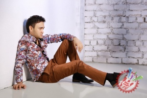 Шоҳруҳхондан навбатдаги фотосессияни қарши олинг