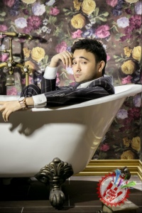 Шоҳруҳхондан навбатдаги фотосессияни қарши олинг