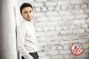 Шоҳруҳхондан навбатдаги фотосессияни қарши олинг