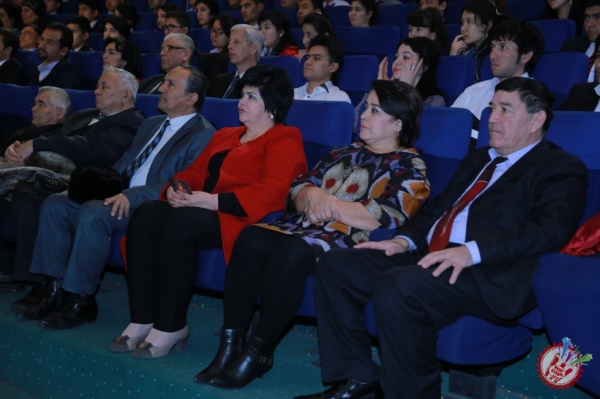 “Мен ўзимни топмасам...” номли мусиқий кеча бўлиб ўтди