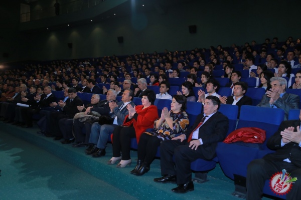 “Мен ўзимни топмасам...” номли мусиқий кеча бўлиб ўтди