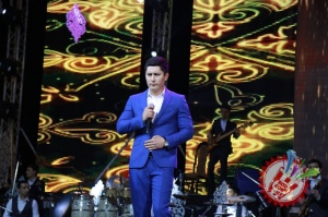 Гулсанам Мамазоитованинг жонли ижродаги концерт дастуридан фоторепортаж