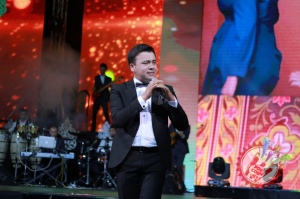 Гулсанам Мамазоитованинг жонли ижродаги концерт дастуридан фоторепортаж