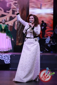 Гулсанам Мамазоитованинг жонли ижродаги концерт дастуридан фоторепортаж