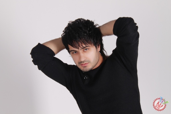 Отабек Муталҳўжаев - Cеҳрлаган кўзлар