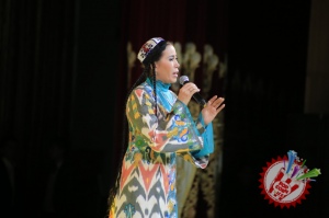 Таниқли шоир ва ёзувчилар, санъаткорлар ҳамда мақом ансамбли иштирокида “Назм ва наво” кечаси  бўлиб ўтди