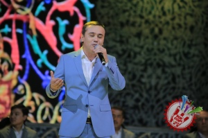 Таниқли шоир ва ёзувчилар, санъаткорлар ҳамда мақом ансамбли иштирокида “Назм ва наво” кечаси  бўлиб ўтди