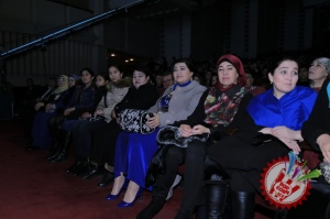 Таниқли шоир ва ёзувчилар, санъаткорлар ҳамда мақом ансамбли иштирокида “Назм ва наво” кечаси  бўлиб ўтди