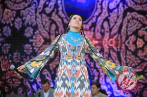 Таниқли шоир ва ёзувчилар, санъаткорлар ҳамда мақом ансамбли иштирокида “Назм ва наво” кечаси  бўлиб ўтди