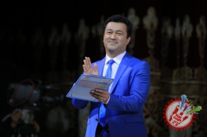 Таниқли шоир ва ёзувчилар, санъаткорлар ҳамда мақом ансамбли иштирокида “Назм ва наво” кечаси  бўлиб ўтди