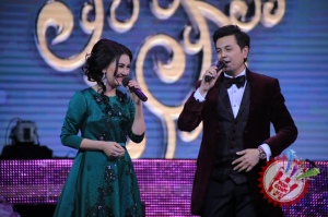 Мавлуда ва Гули Асалхўжаеваларнинг яккахон концертидан фоторепортаж