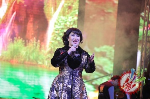 Мавлуда ва Гули Асалхўжаеваларнинг яккахон концертидан фоторепортаж