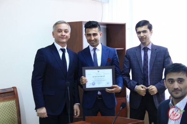 “Хонандалик санъати” қисқа малака ошириш курсининг илк битирувчиларини тақдирлаш маросими бўлиб ўтди