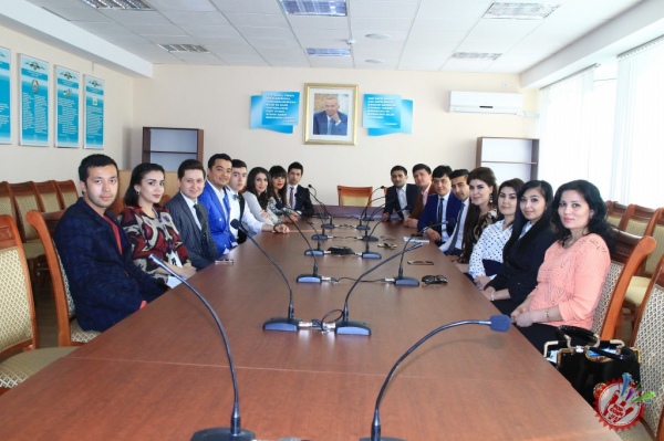 “Хонандалик санъати” қисқа малака ошириш курсининг илк битирувчиларини тақдирлаш маросими бўлиб ўтди